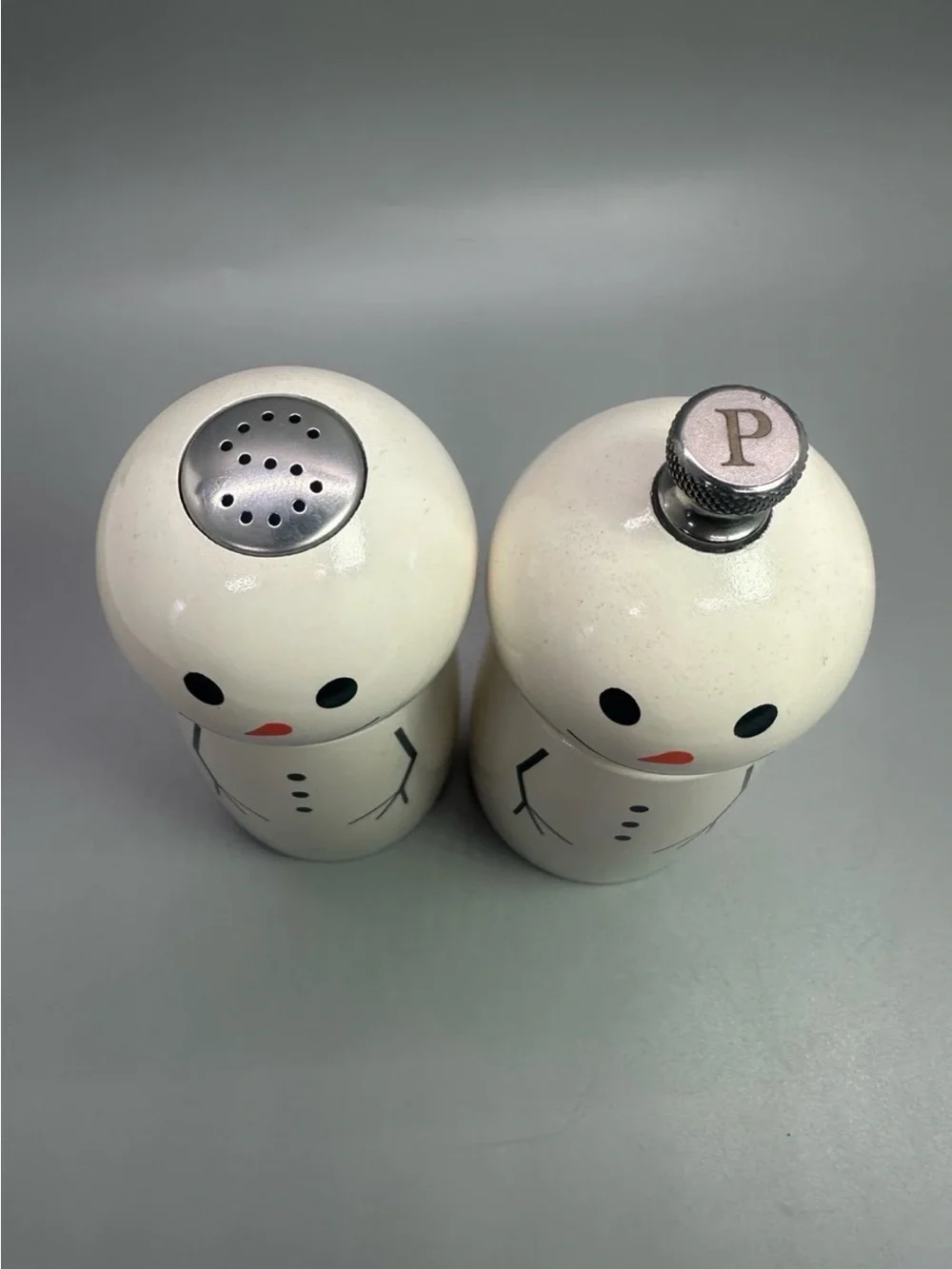 Fletchers Mill Williams Sonoma White Snowman Salt & Pepper Shaker Set